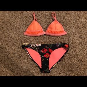 Triangl Bikini